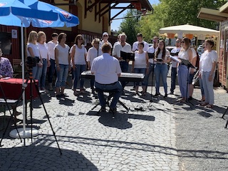 New Inspiration Chor - Konzentration vor dem ersten Song...