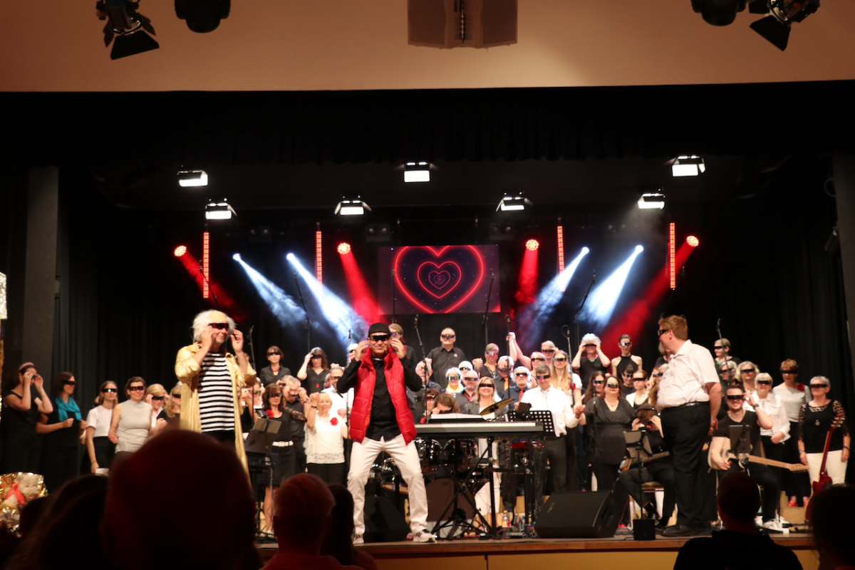 mit All You Need Is Love zurück in die Zukunft!