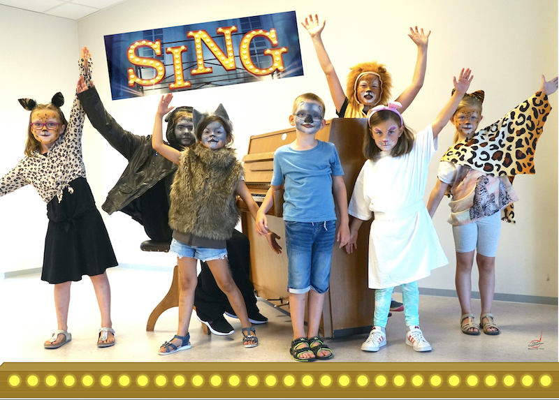 aus "SING": I´m still standing